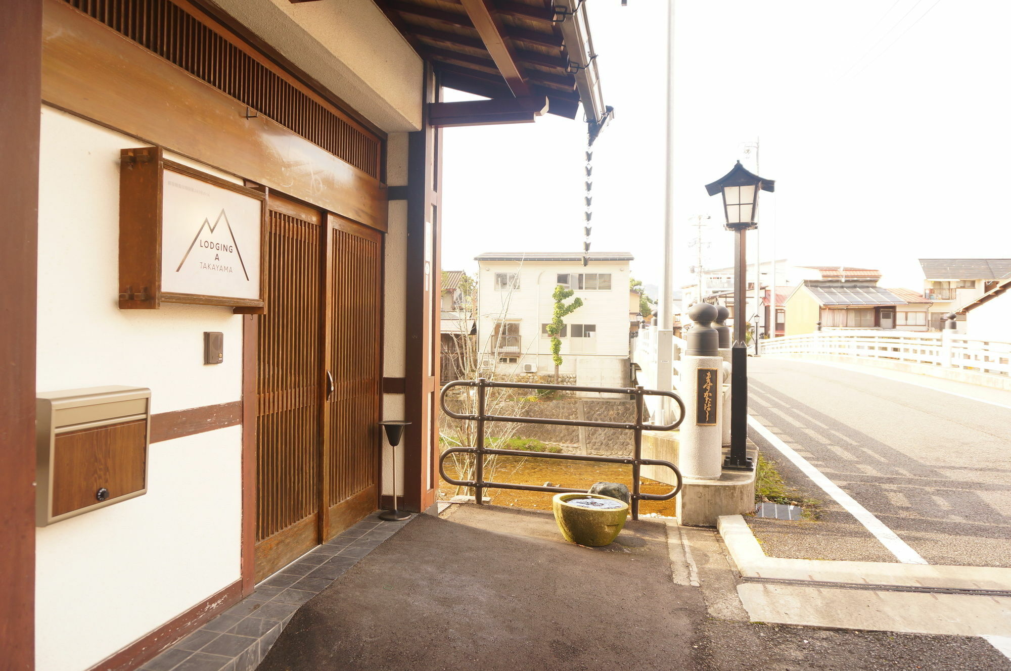 Lodging A Takayama Такаяма Экстерьер фото